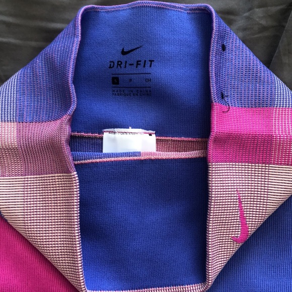 NWOT Nike Women's Shorts Nike Icon Clash Seamless 8 Training Shorts - Picture 4 of 6